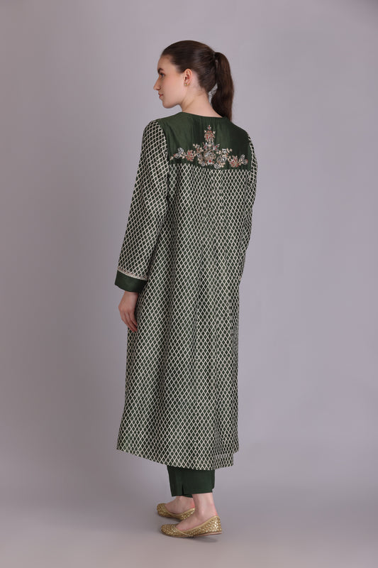 M6-13 MEHENDI GREEN PITTA EMBROIDERED KURTA SET