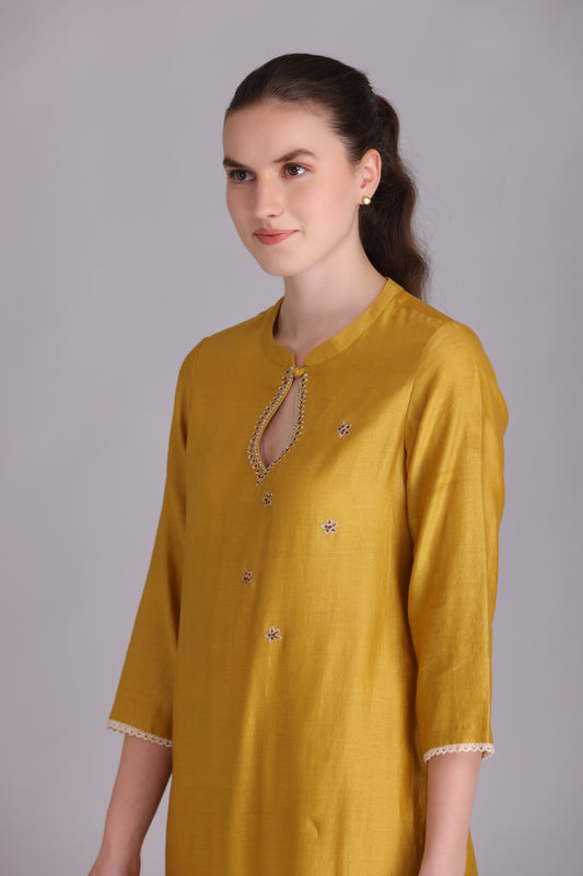 M6-02 YELLOW EMBROIDERED KURTA SET