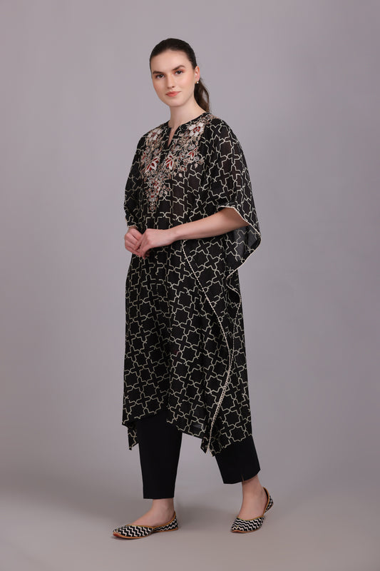 M6-10B BLACK GEOMETRIC PRINT PITTA EMBROIDERED KAFTAAN SET