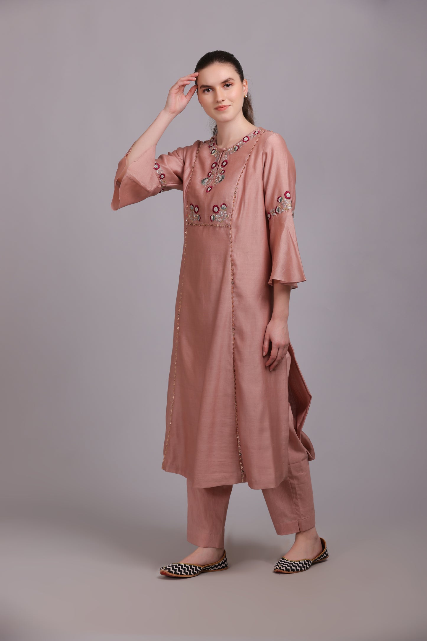 M7/03 PASTEL VIOLET EMBROIDERED KURTA SET