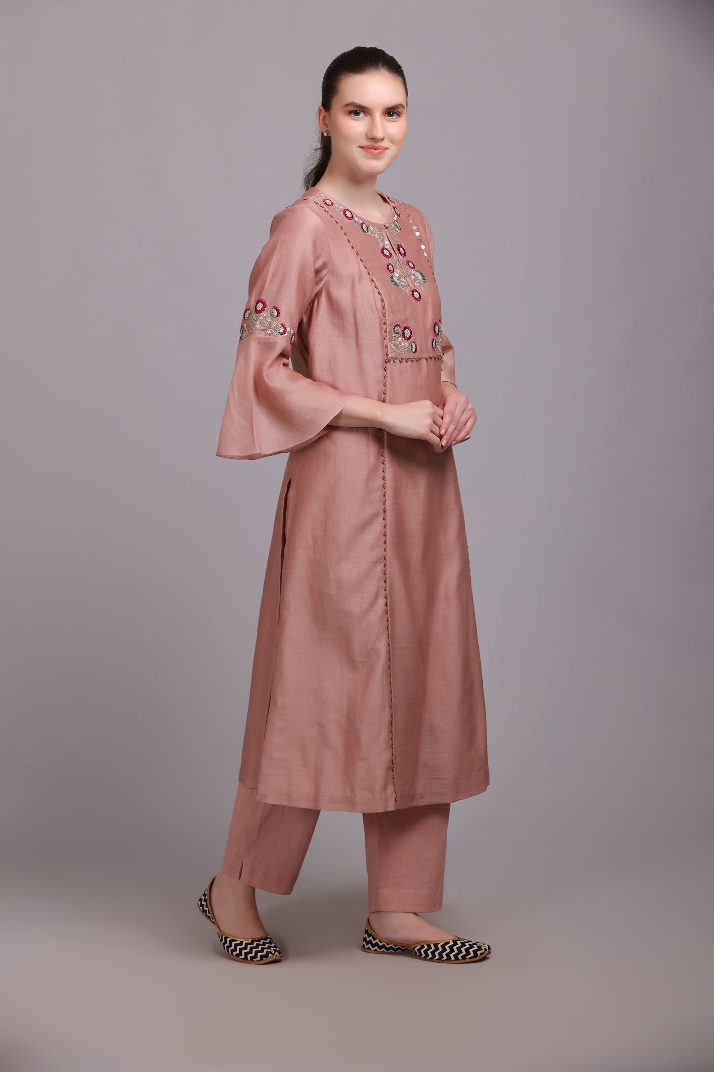 M7/03 PASTEL VIOLET EMBROIDERED KURTA SET