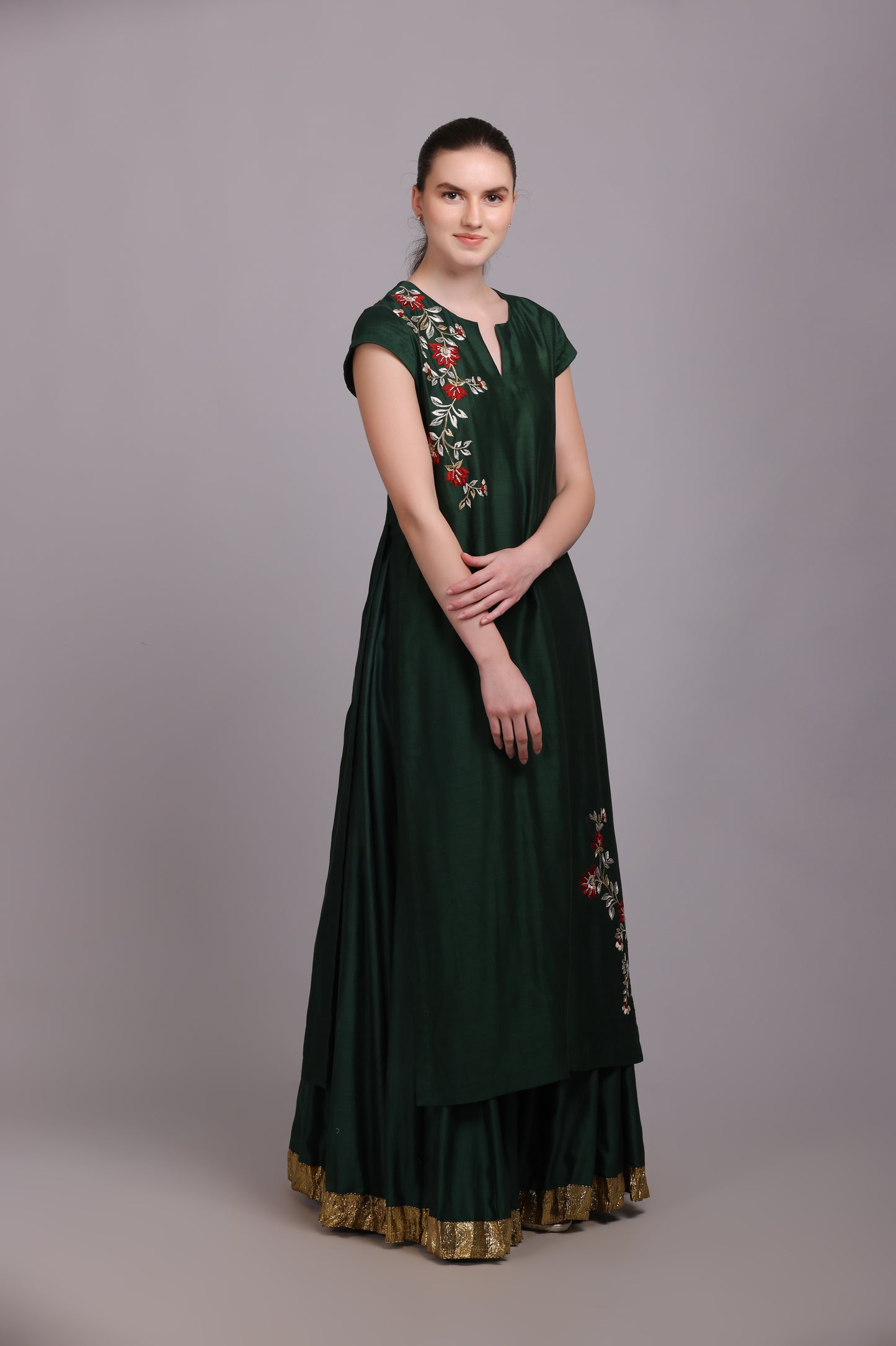 M7-13 EMERALD GREEN EMBROIDERED KURTA WITH CRINKLE SKIRT SET