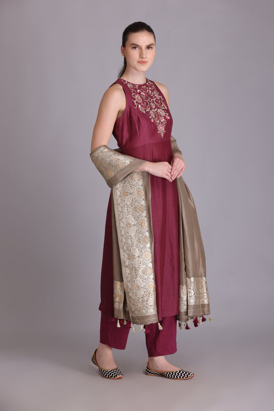 M7-06 FALSA EMBROIDERED KURTA SET
