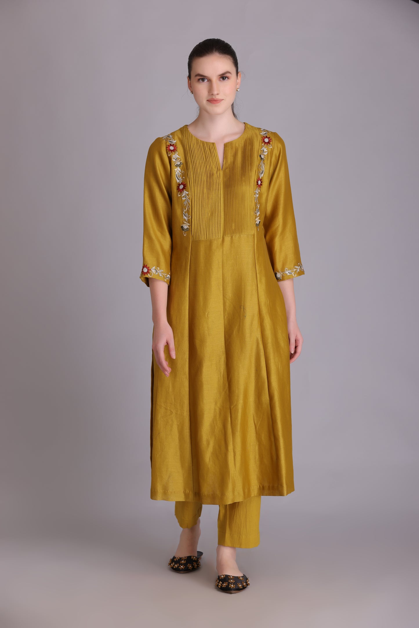 M7-11A YELLOW PARSI EMBROIDERED KURTA SET
