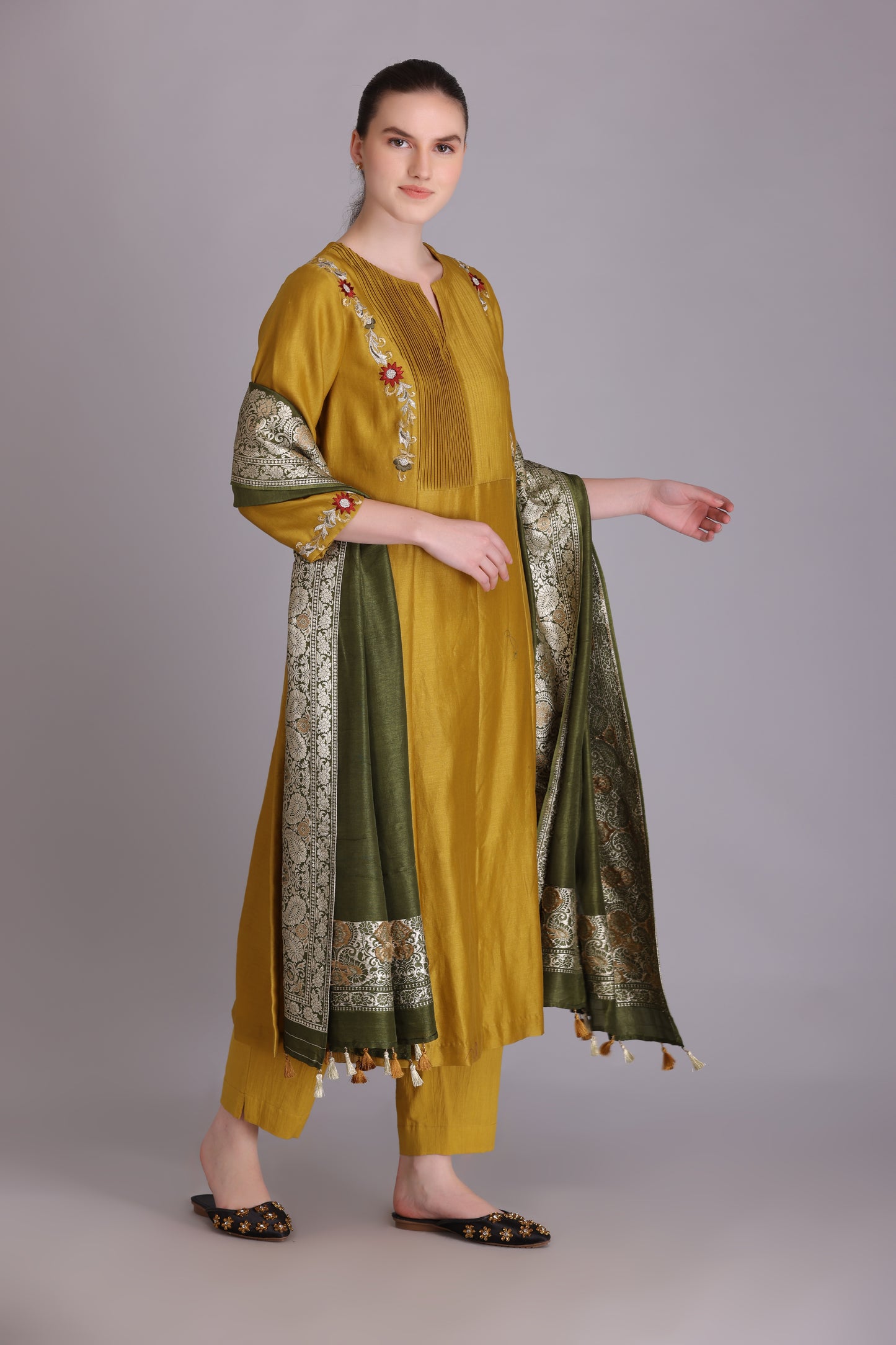 M7-11A YELLOW PARSI EMBROIDERED KURTA SET