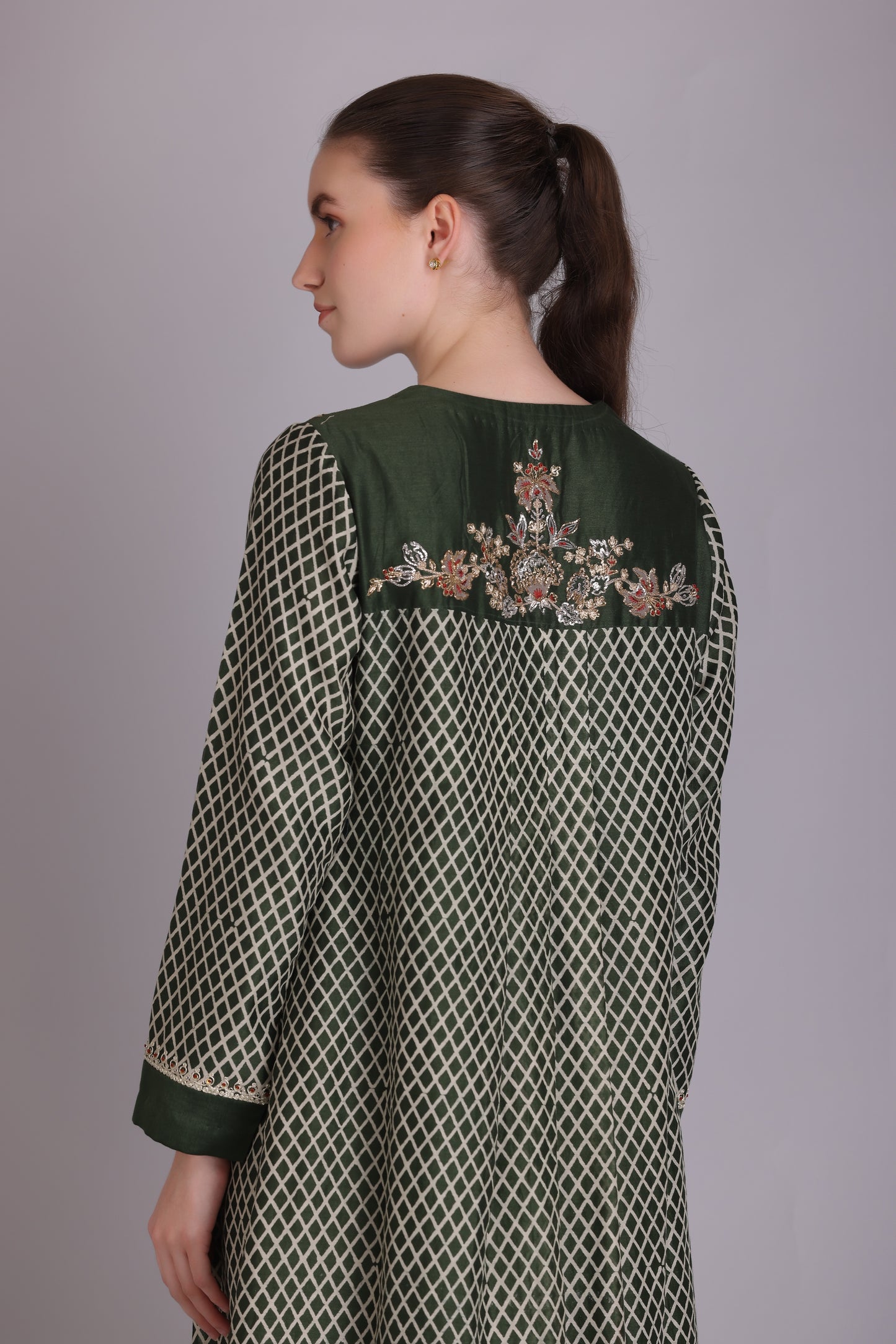 M6-13 MEHENDI GREEN PITTA EMBROIDERED KURTA SET