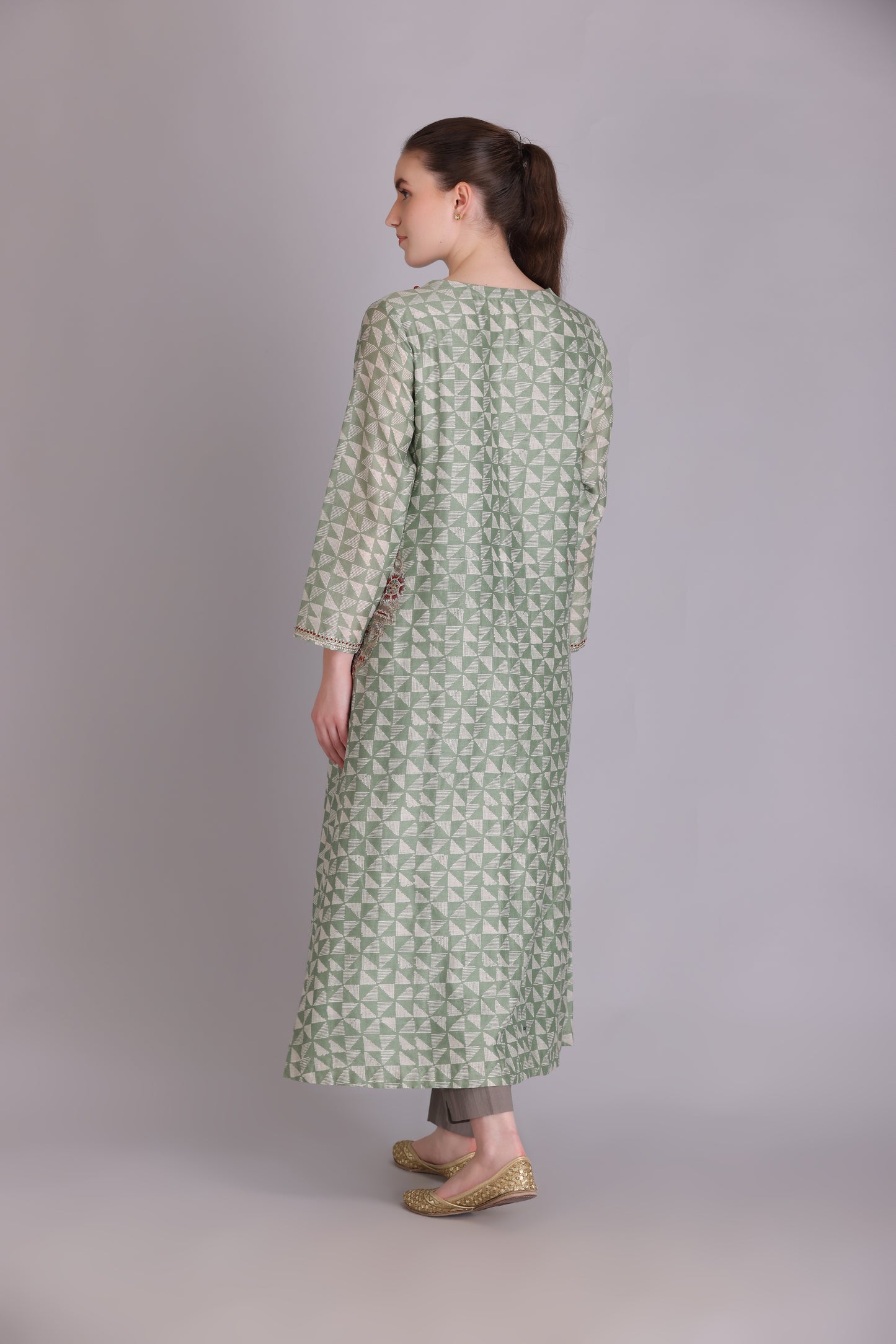 M6-04 SAGE GREEN EMBROIDERED KURTA SET