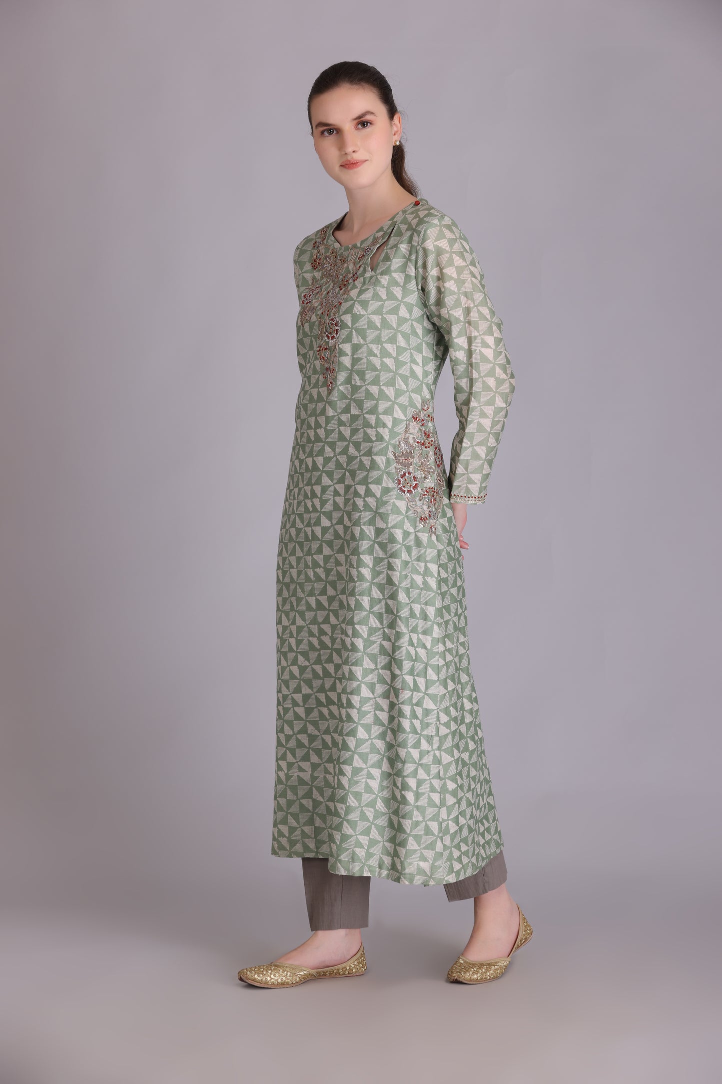 M6-04 SAGE GREEN EMBROIDERED KURTA SET