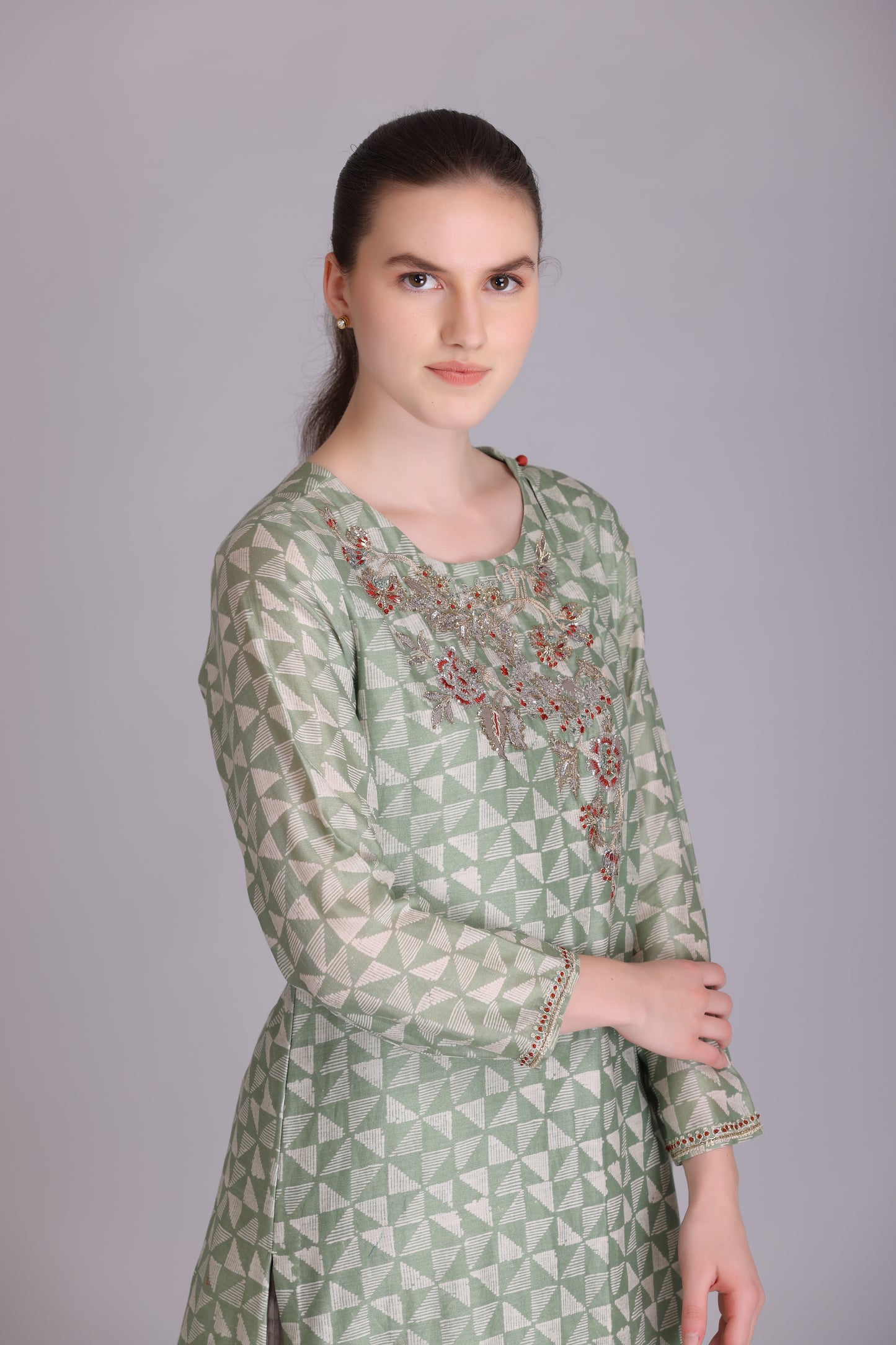 M6-04 SAGE GREEN EMBROIDERED KURTA SET