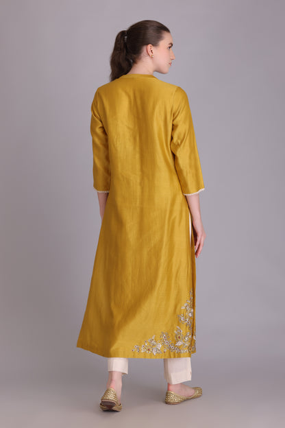 M6-02 YELLOW EMBROIDERED KURTA SET