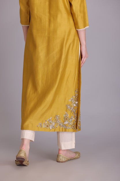 M6-02 YELLOW EMBROIDERED KURTA SET