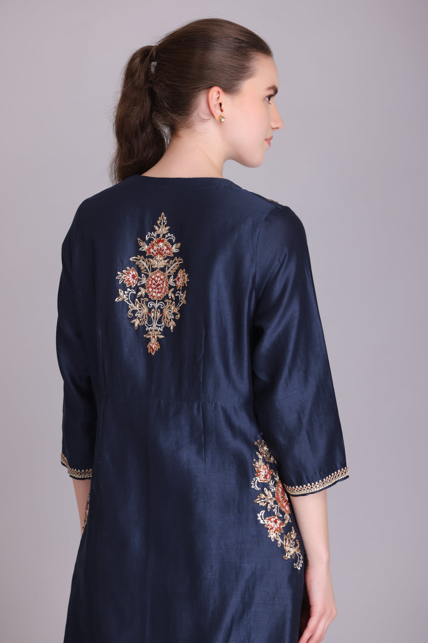 M6-07 BLUE EMBROIDERED KURTA SET