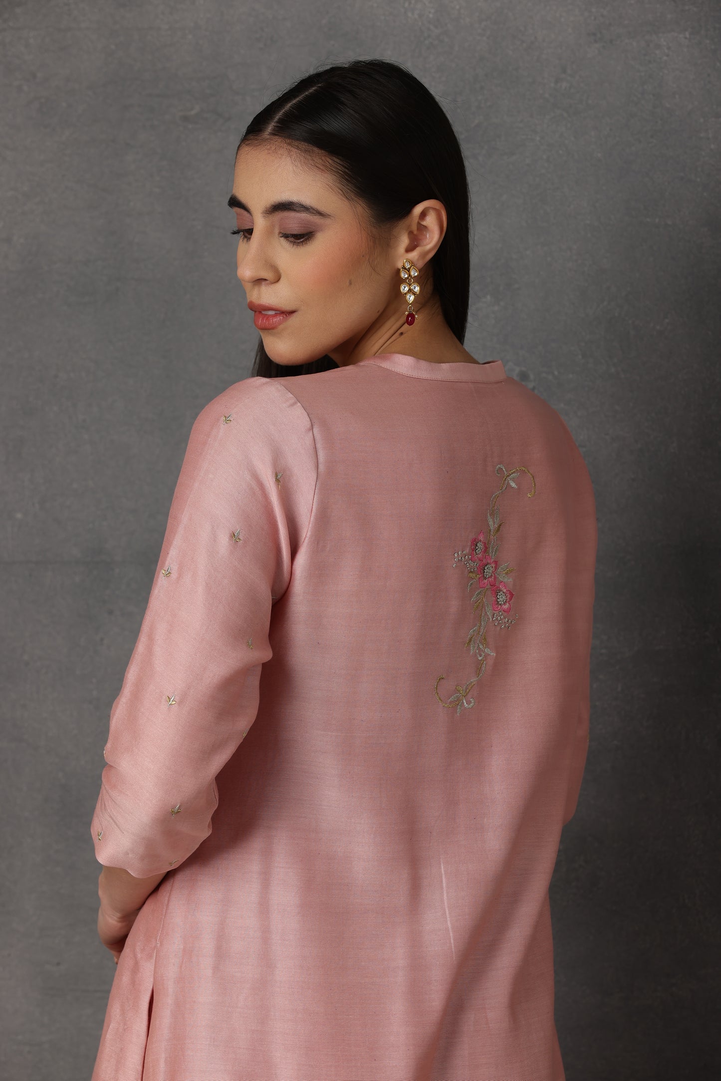 M7-12 PINK EMBROIDERED KURTA SET