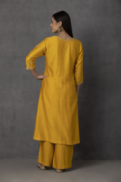 SP-02A YELLOW EMBROIDERED KURTA SET
