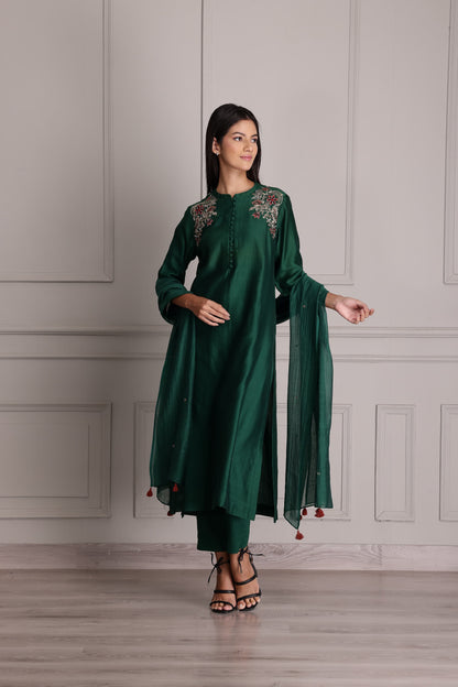 M6-15A GREEN EMBROIDERED KURTA SET