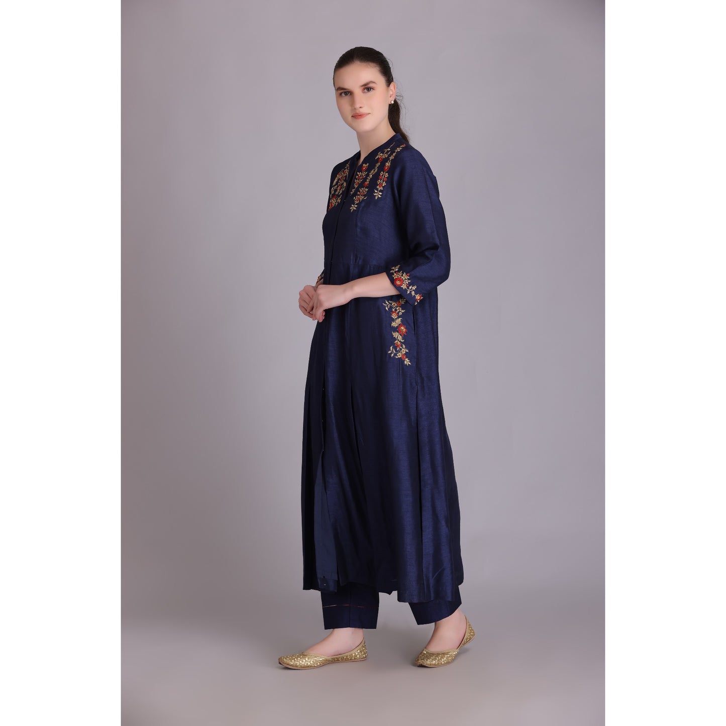 M3-05 NAVY BLUE EMBROIDERED KURTA SET