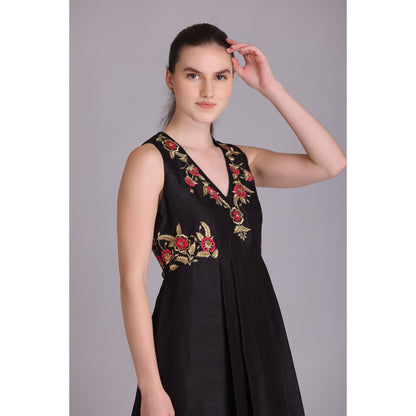 M3-09 BLACK EMBROIDERED DRESS