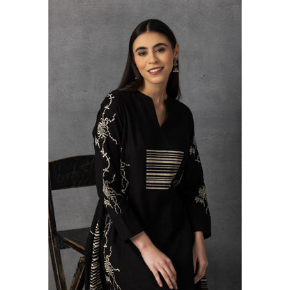 M9-14 BLACK SOFT KHADI PRINTED A-LINE SET