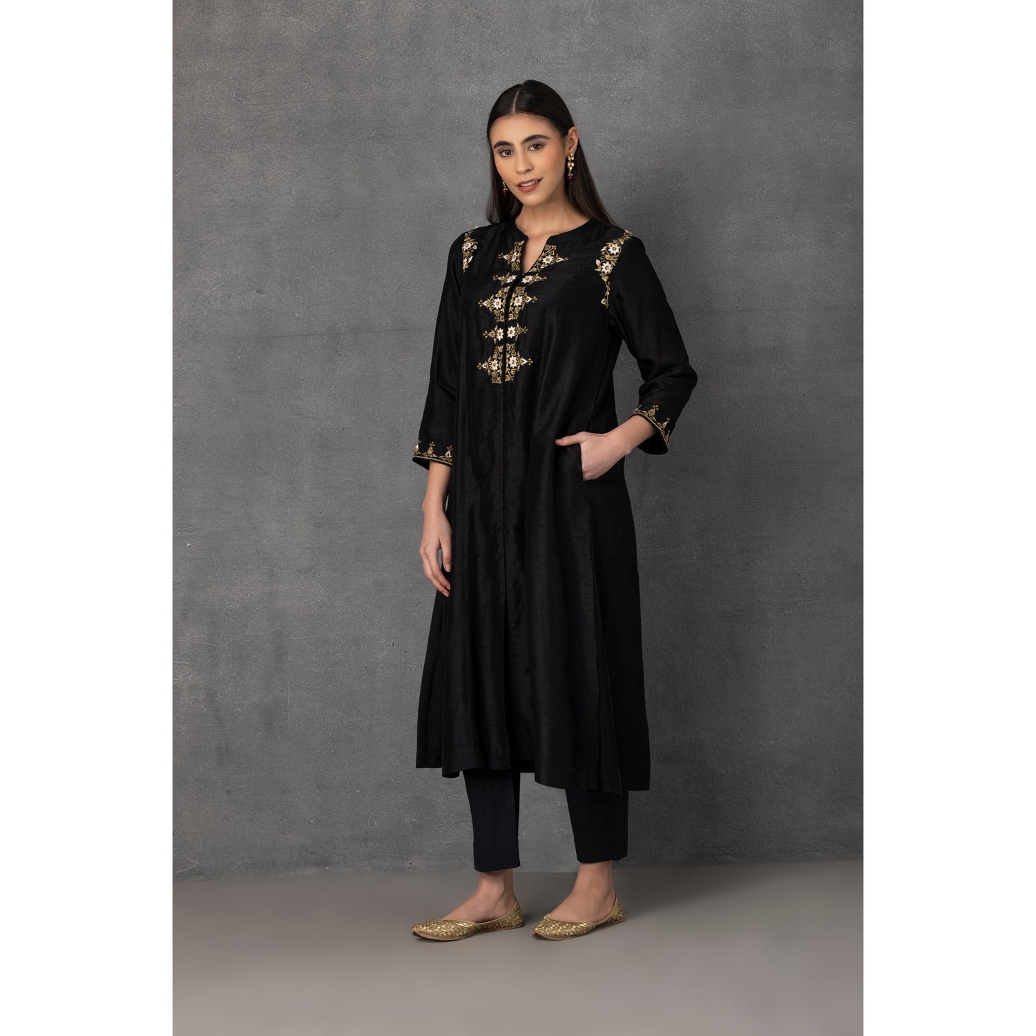 M3-03B BLACK EMBROIDERED KURTA SET