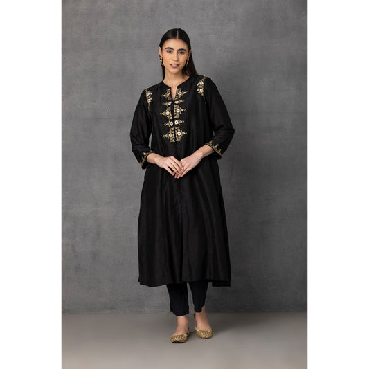 M3-03B BLACK EMBROIDERED KURTA SET