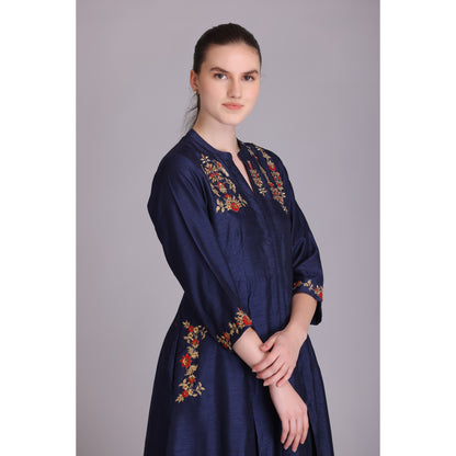 M3-05 NAVY BLUE EMBROIDERED KURTA SET